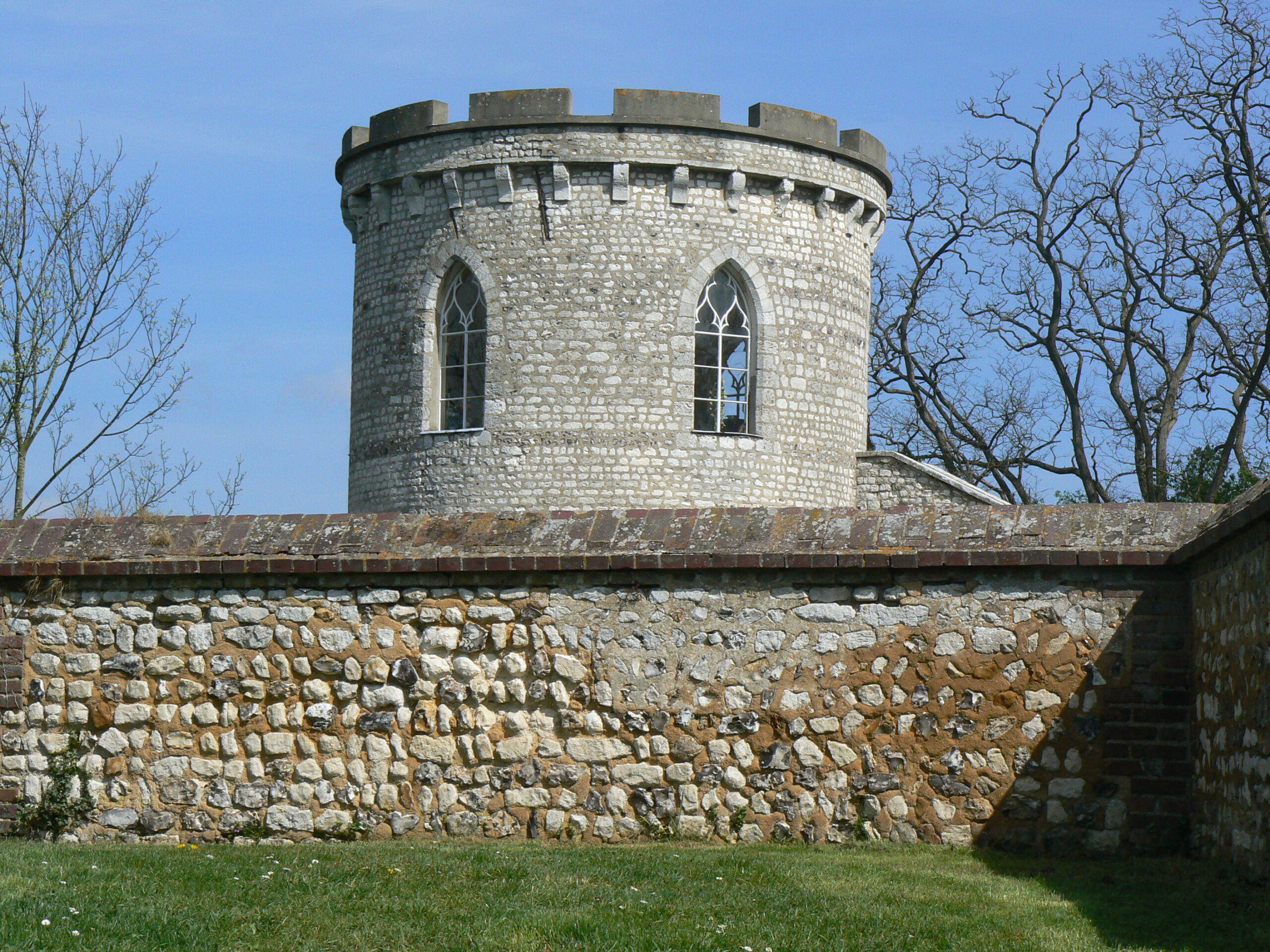 vue aérienne pont-de-l'arche et son église