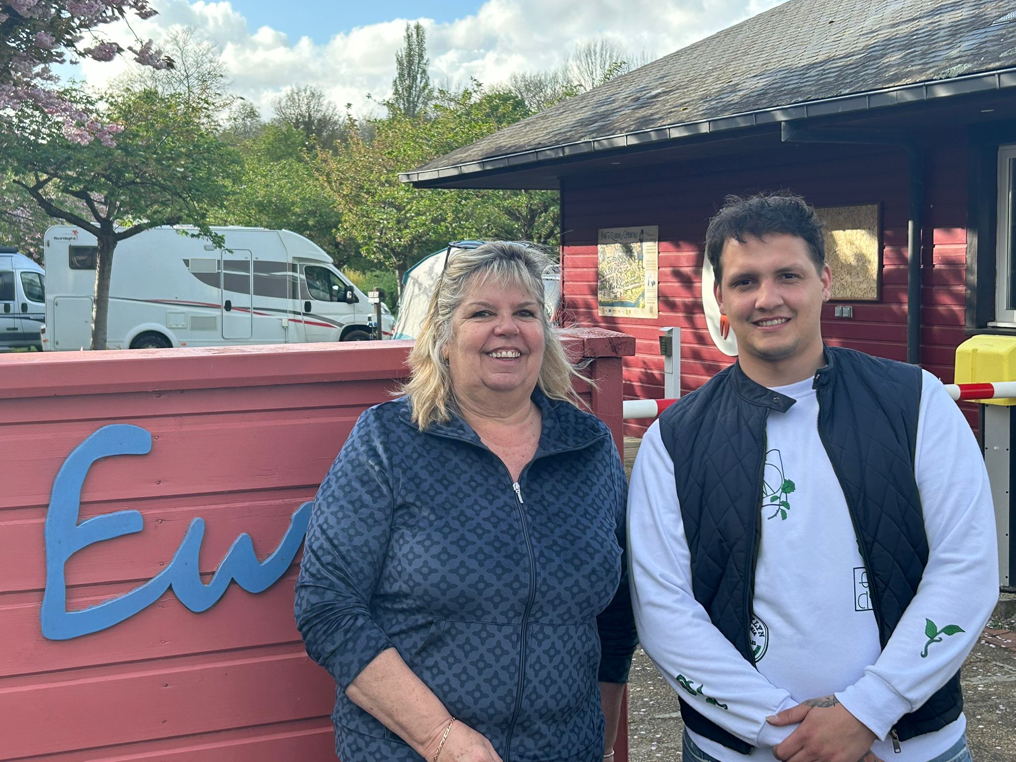 Catherine et Gwendal de l'équipe du Camping pour la saison 2024